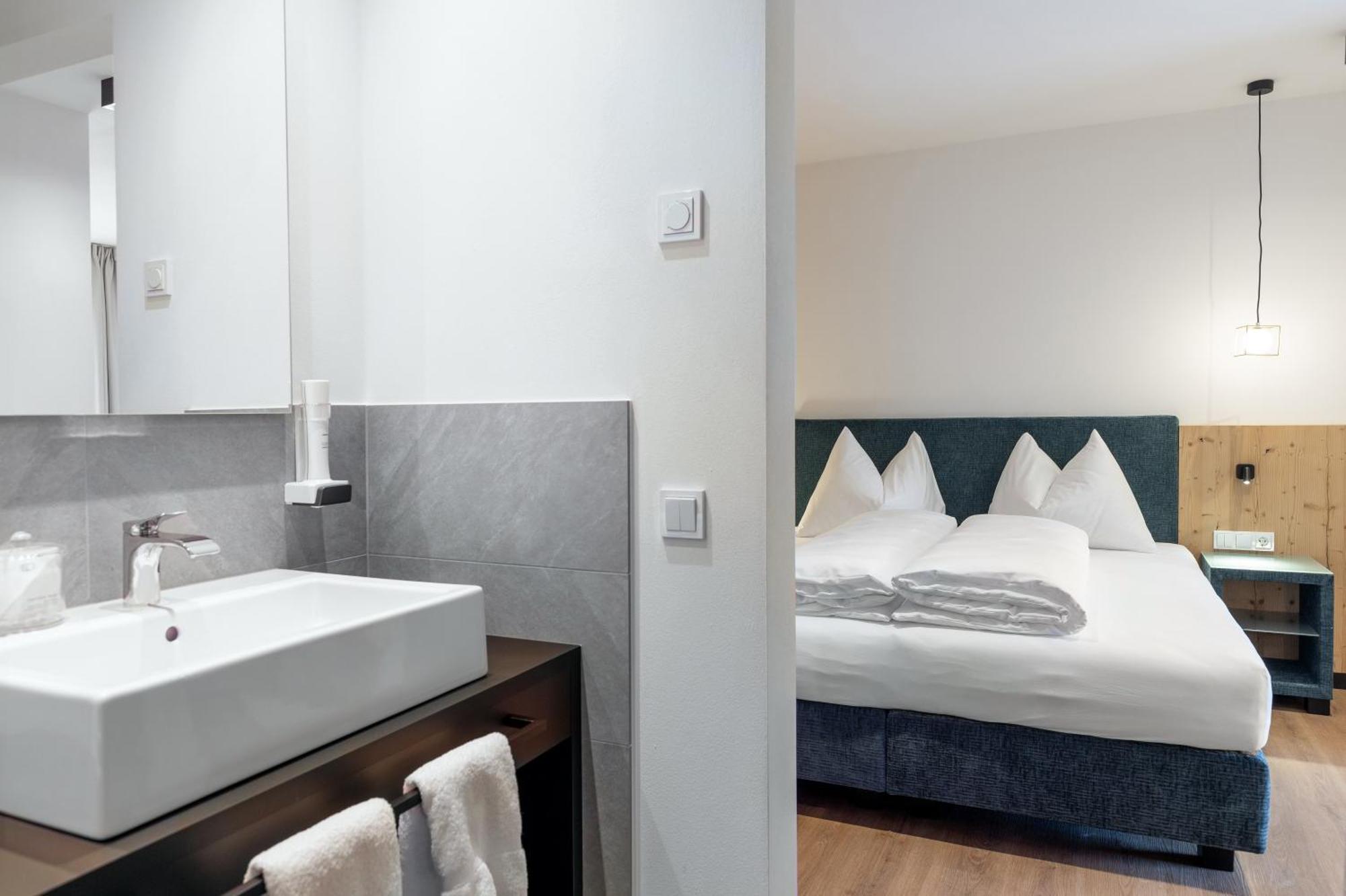 Hotel Alpenrose San Valentino alla Muta Eksteriør bilde
